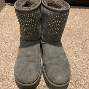 Uggs size 7 work one time!